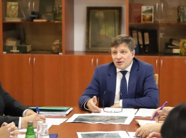 Заместитель руководителя Росприроднадзора Владимир Чернышёв провёл рабочую встречу с исполнительным директором РАВВ Еленой Довлатовой